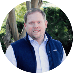 Thomas-Headshot-webinar